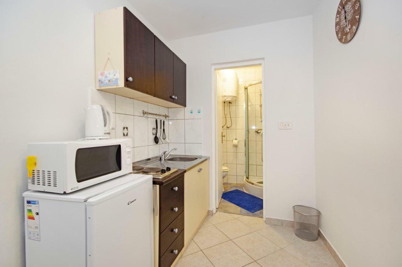 Zal Apartment Betina  Luaran gambar